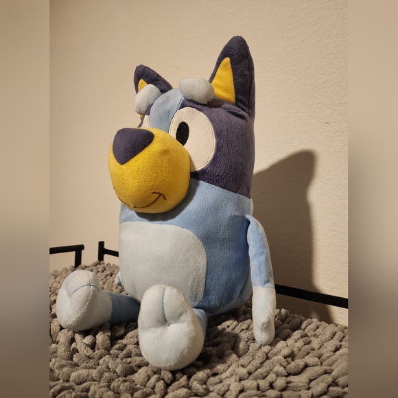 Bluey - 13.5 Inches Tall, Blue and Yellow Dog Plush Toy - Picture 3 of 7